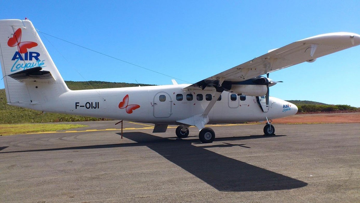 Twin Otter d'Air Loyauté sur l'aérodrome de Dau Ar (Bélep)